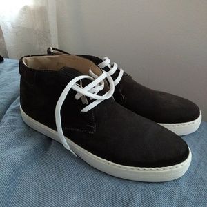 Suede leather sneakers/chukka boots
